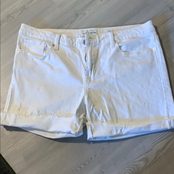 Lucky Brand White Jean Shorts with Frayed Hem - Picture 5 of 5